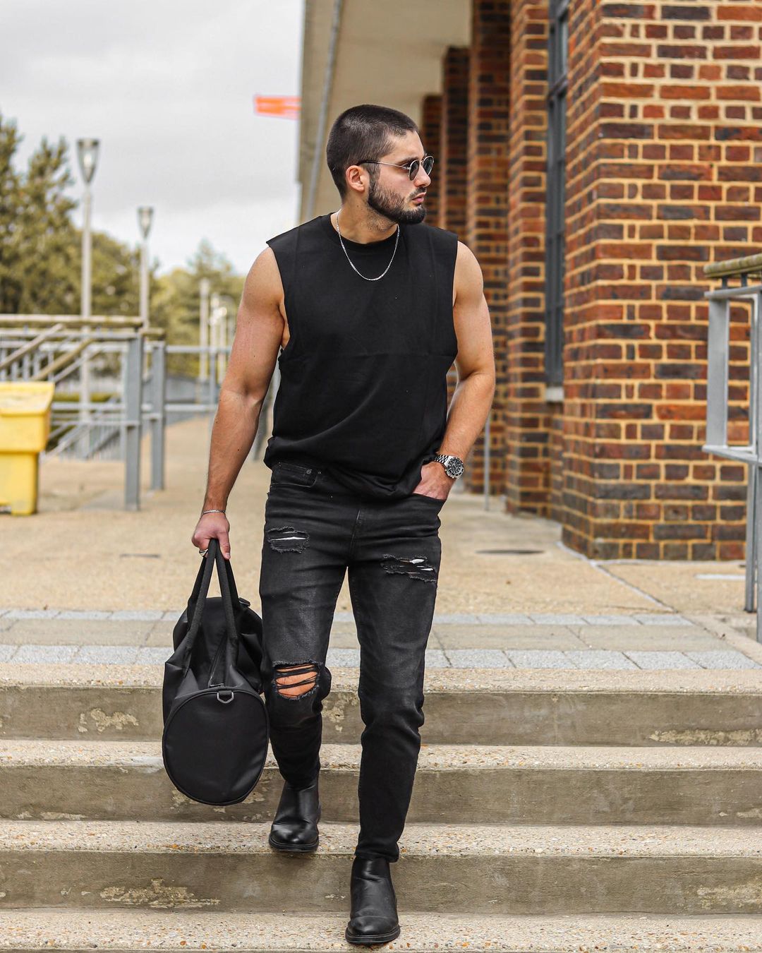 20 effortless tank tops with jeans outfit ideas for men