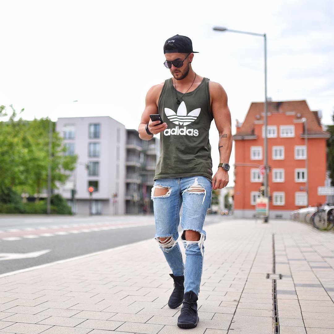 20 effortless tank tops with jeans outfit ideas for men