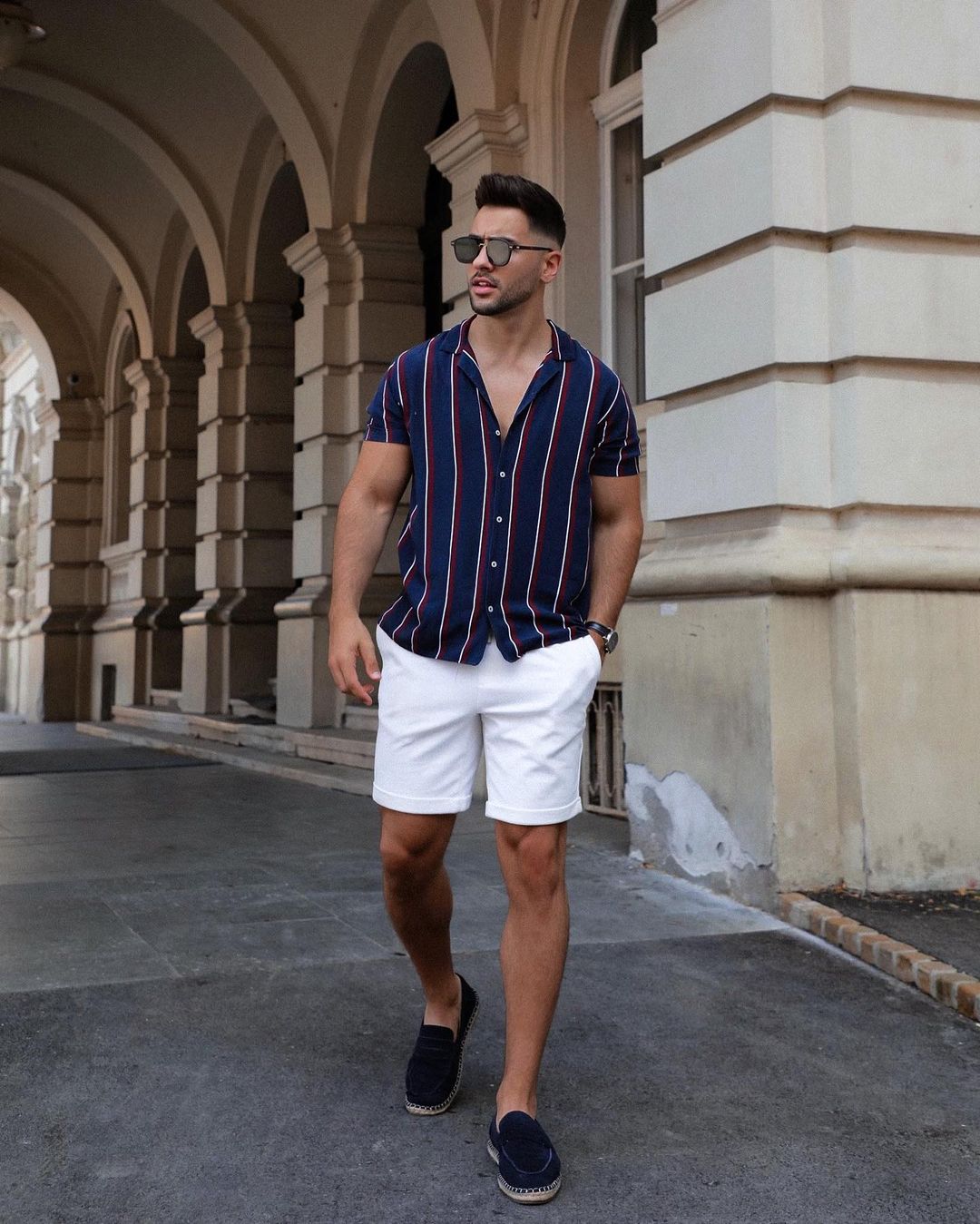 25 stylish white denim shorts outfit ideas for men - vogueymen.com