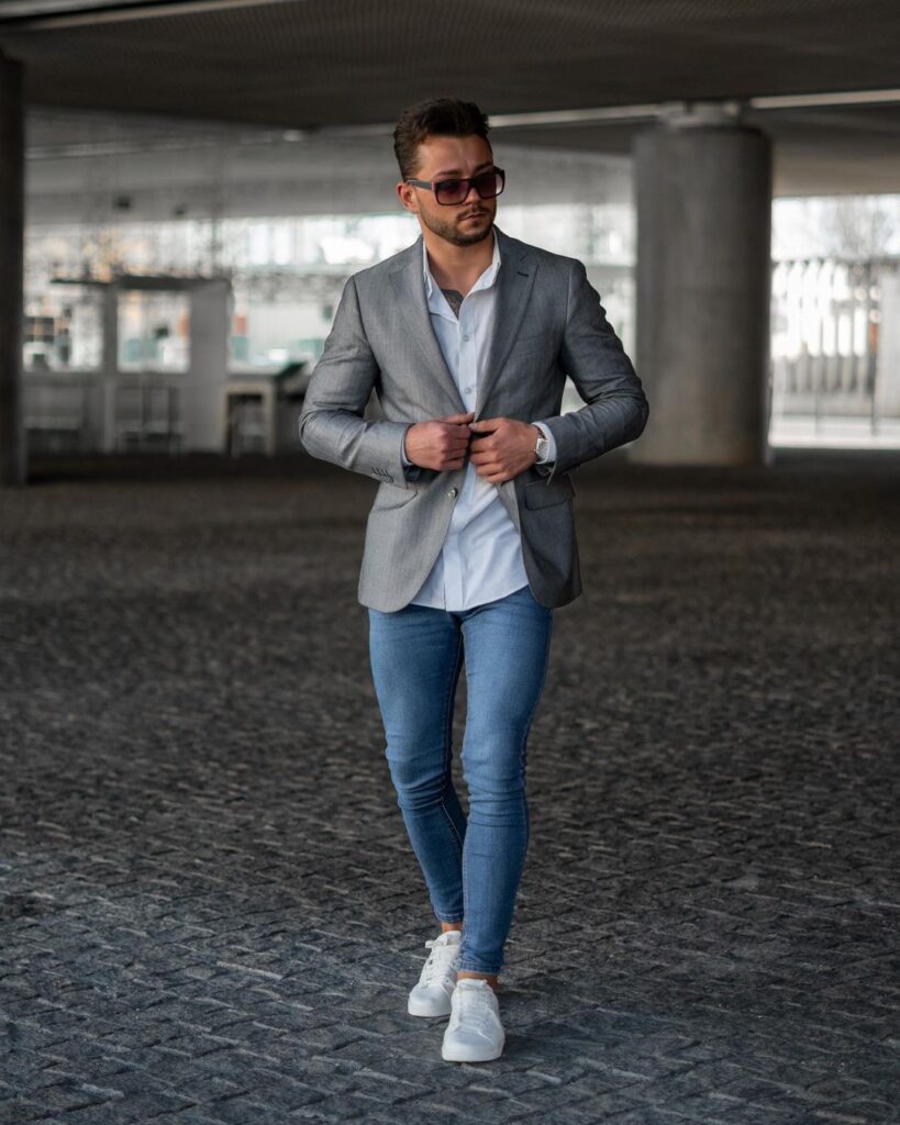 Blazer with jeans outfit ideas for men