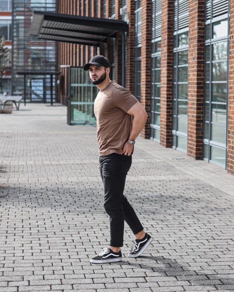 Outfits with baseball caps for men