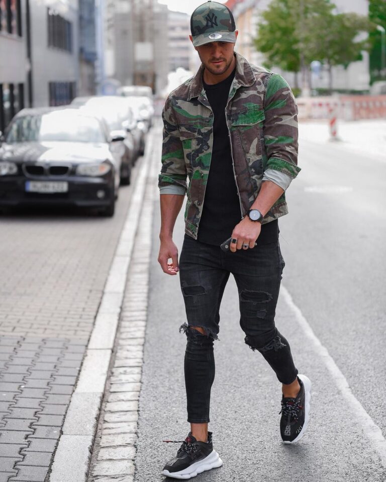 How to wear a camo jacket? 30 camo jacket outfits for men