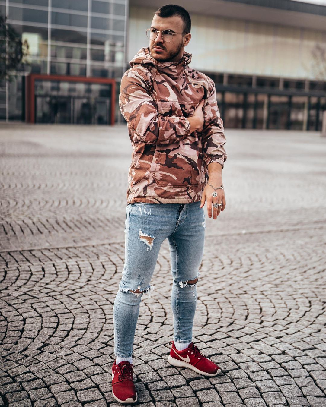 How to wear a camo jacket? 30 camo jacket outfits for men