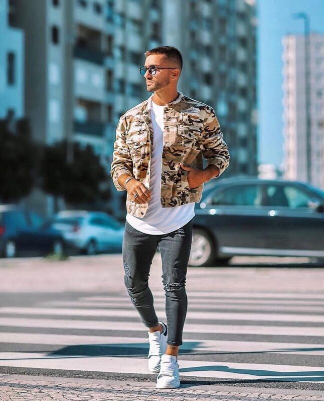 Camo jacket outfit ideas for men.