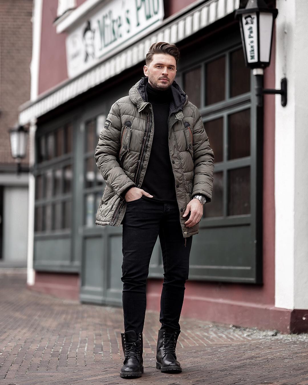 35 stylish and cozy puffer jacket outfits for guys - vogueymen.com