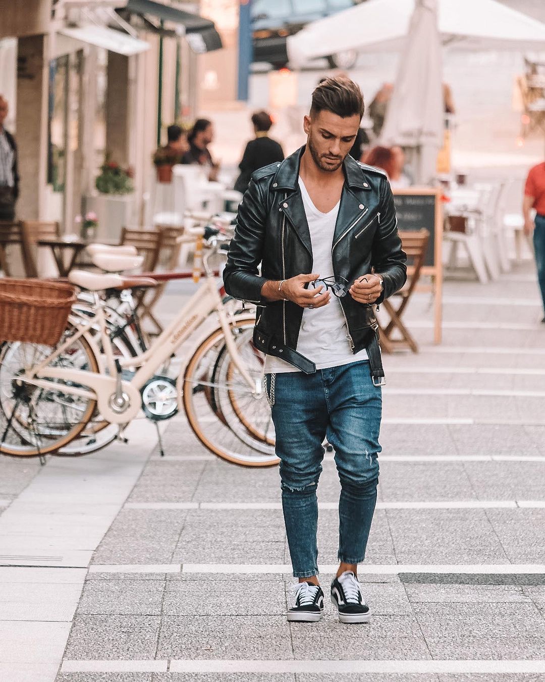 9 Men's fashion accessories that will elevate your leather biker look ...