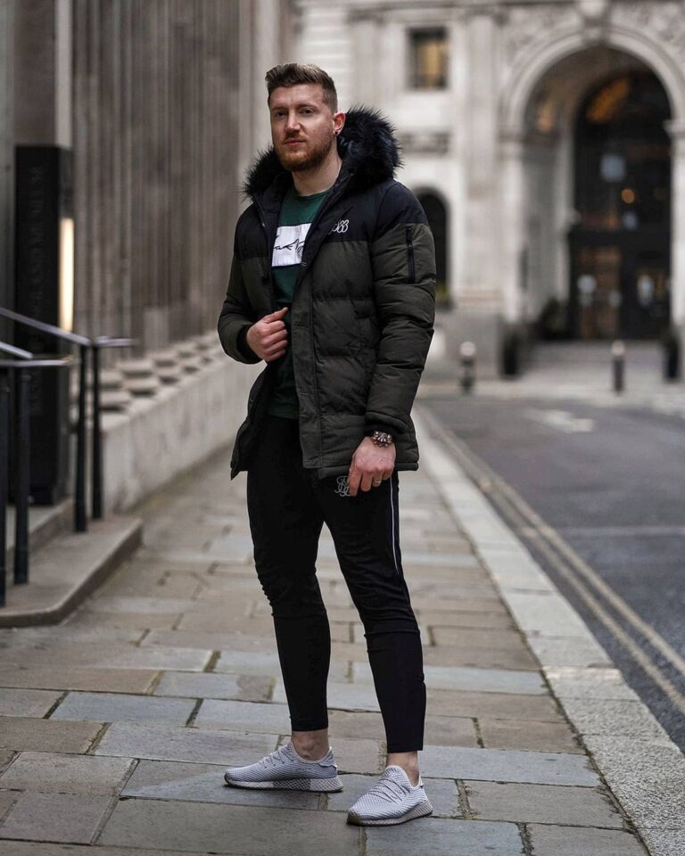 35 stylish and cozy puffer jacket outfits for guys - vogueymen.com