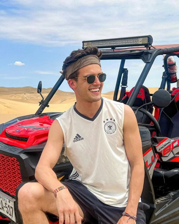 16 different styles of bandanas.