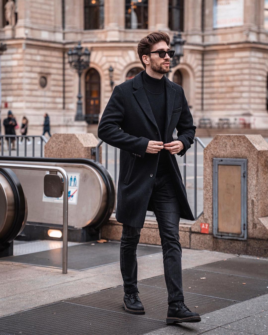 45 edgy and elegant all-black outfits for men - vogueymen.com