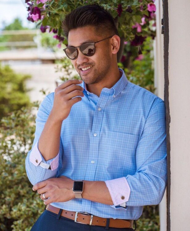 How many dress shirts/ button-downs should a guy own? - vogueymen.com