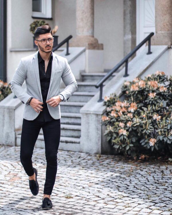 Casual blazers without tie outfit ideas for guys.