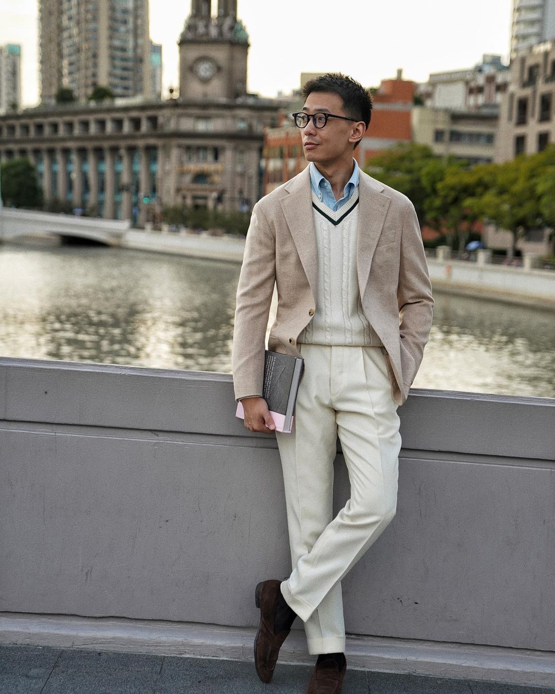 How to style a cricket sweater? 35 cricket sweater outfits for men