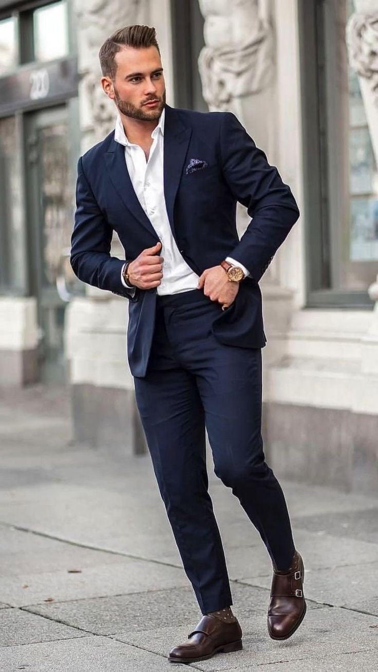 How to mix and match your socks and suits? - vogueymen.com