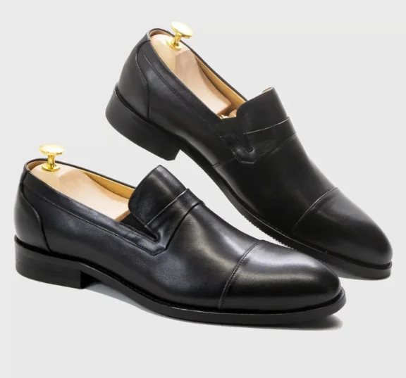 Types of loafers for men.