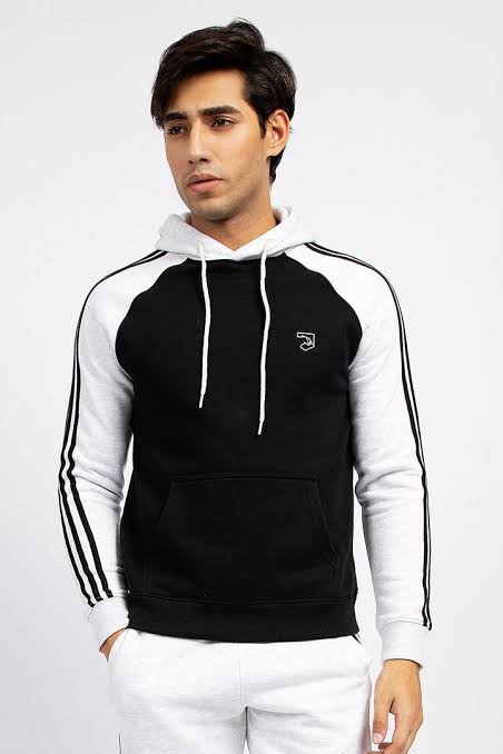 Raglan sleeve hoodie