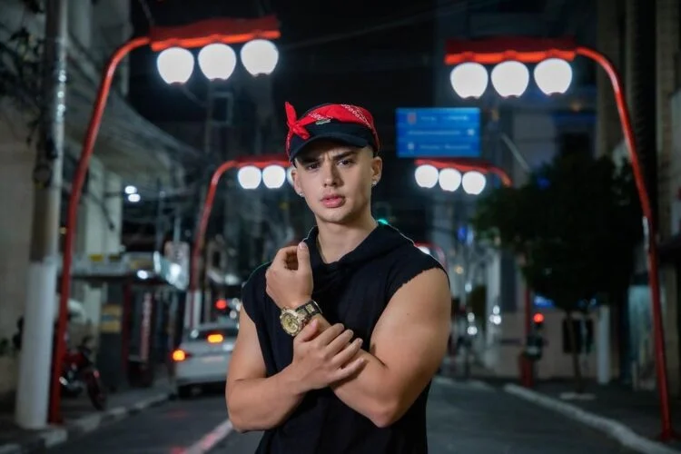 How to style a bandana?