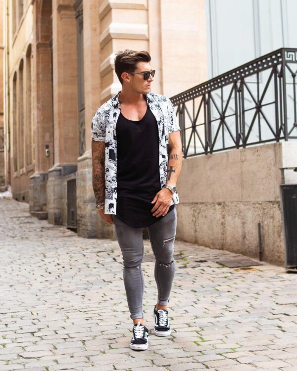 Gray skinny jeans combo