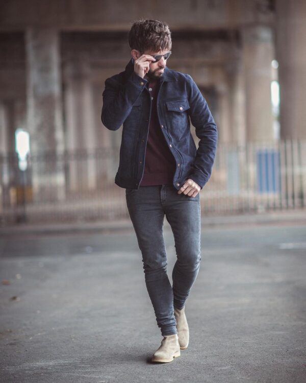 Dark gray jeans ensemble