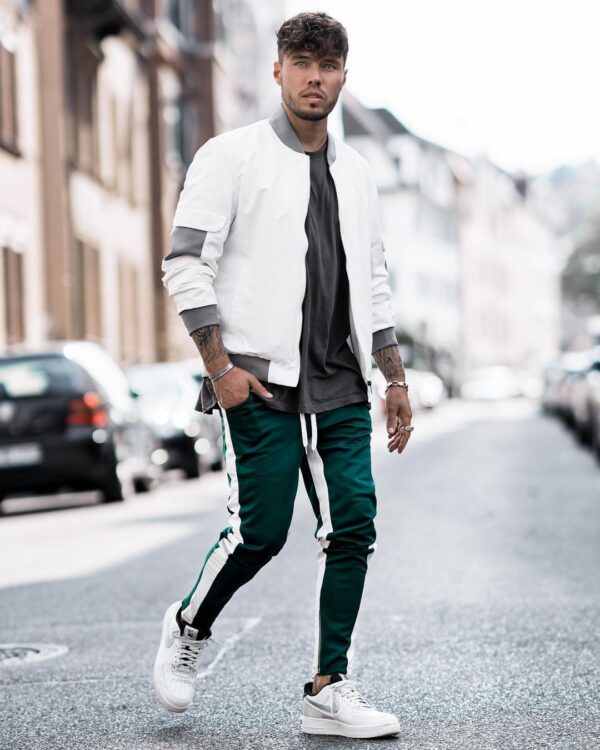 Casual bomber jacket outfit ideas for men