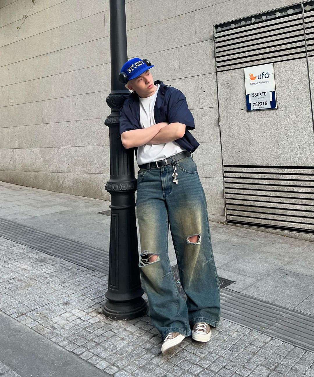 Faszinierend Baggy Jeans On Guys Fotos