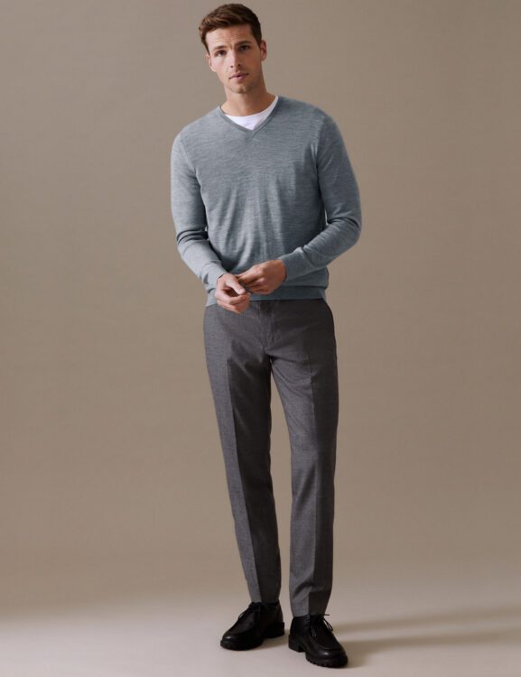 Casual v-neck sweater outfits men's
