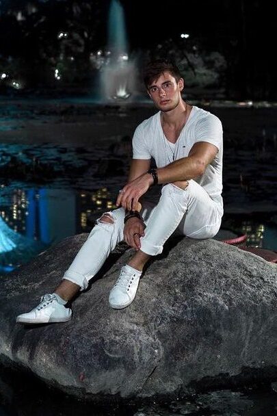 All-white outfit ideas for guys.