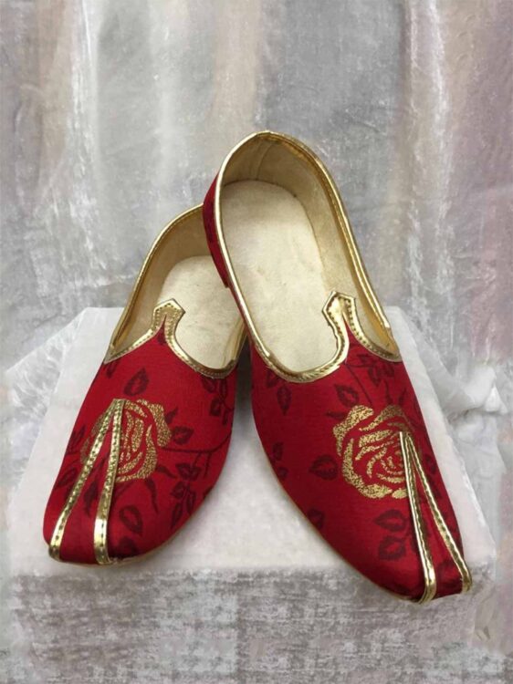 Indian traditional fashion accessories, Mojari