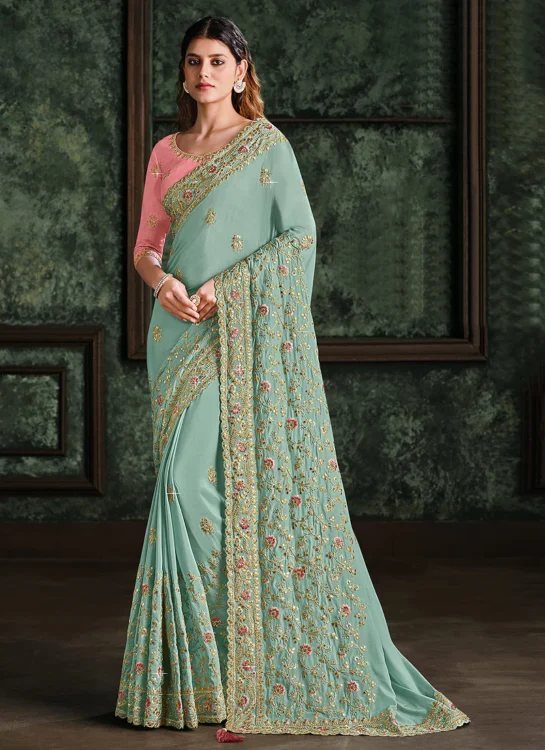 Indian traditional garments, Sari.