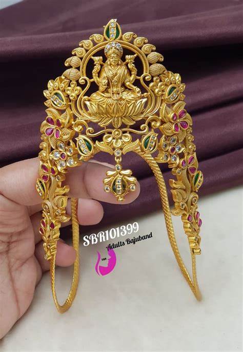 Indian traditional fashion accessories, Vanki.