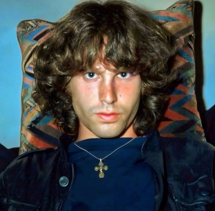 Men's Fashion Accessories of the 1960s, Pendant Necklaces
