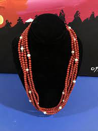 Koraliki (Coral Bead Necklace)